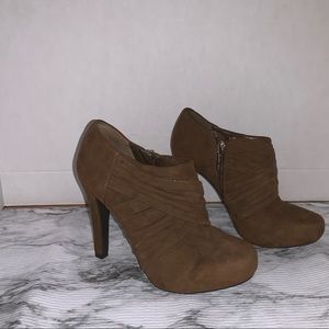 Gianni Bini Light Brown Gold Zipper Suede Boot